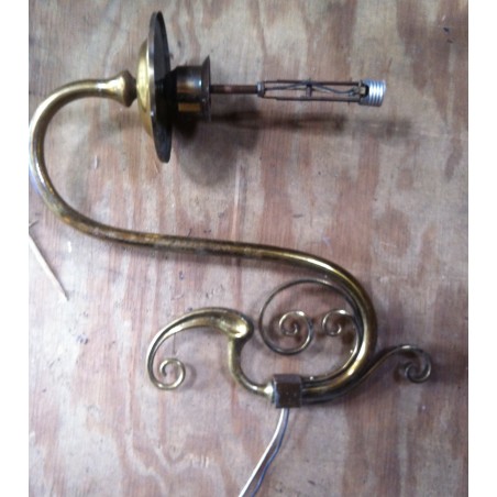 BRASS WALL LAMPS