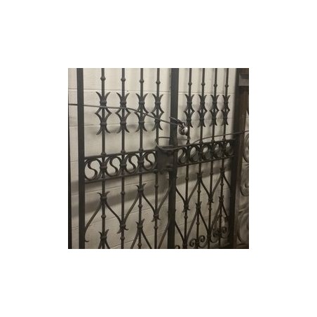 MIZNER ENTRY DOOR  GATES