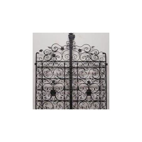 JLO WROUGHT IRON GATES