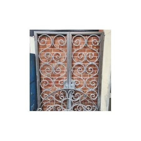 BRONZE DOOR GATE